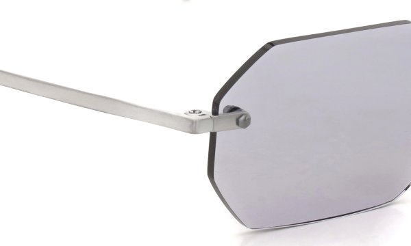 EYEVAN アイヴァン 縁無しサングラス通販 Traction(52) col.BC /MD GRY N ヒンジ表側ディテール