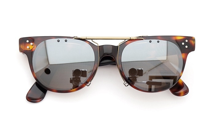 クリップオンサングラス TART OPTICAL復刻 FDR 46-24 AMBER SDB/AG 閉じた状態