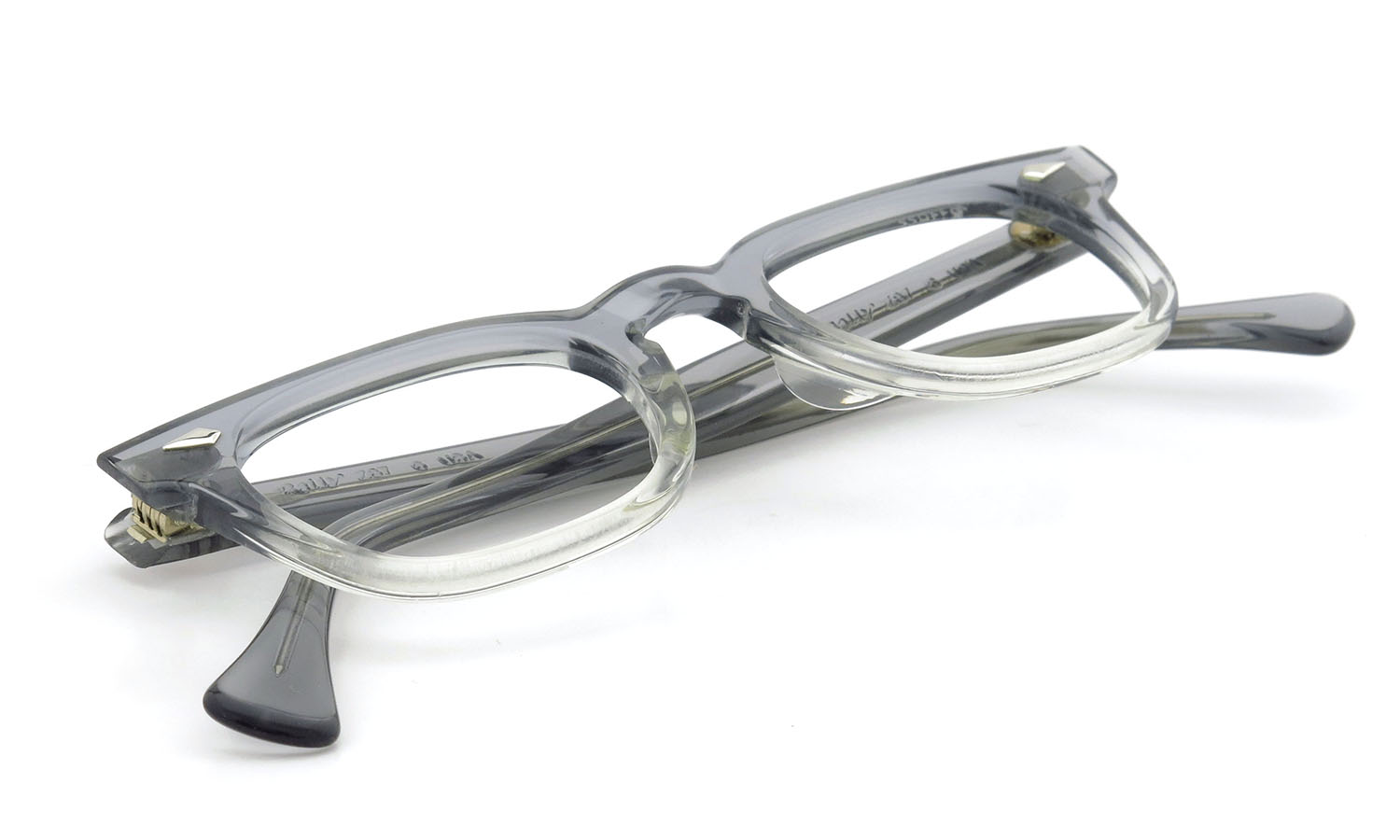 American Optical アメリカンオプティカル (AO)Vintage ヴィンテージメガネ Rally Z87 ダイヤ鋲 GREY-FADE-FRONT 44-22 11