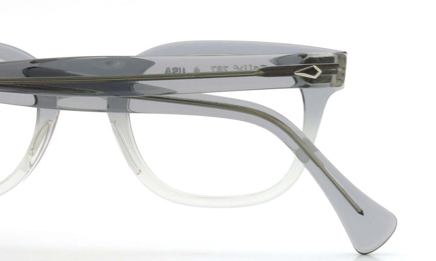 American Optical アメリカンオプティカル (AO)Vintage ヴィンテージメガネ Rally Z87 ダイヤ鋲 GREY-FADE-FRONT 44-22 13