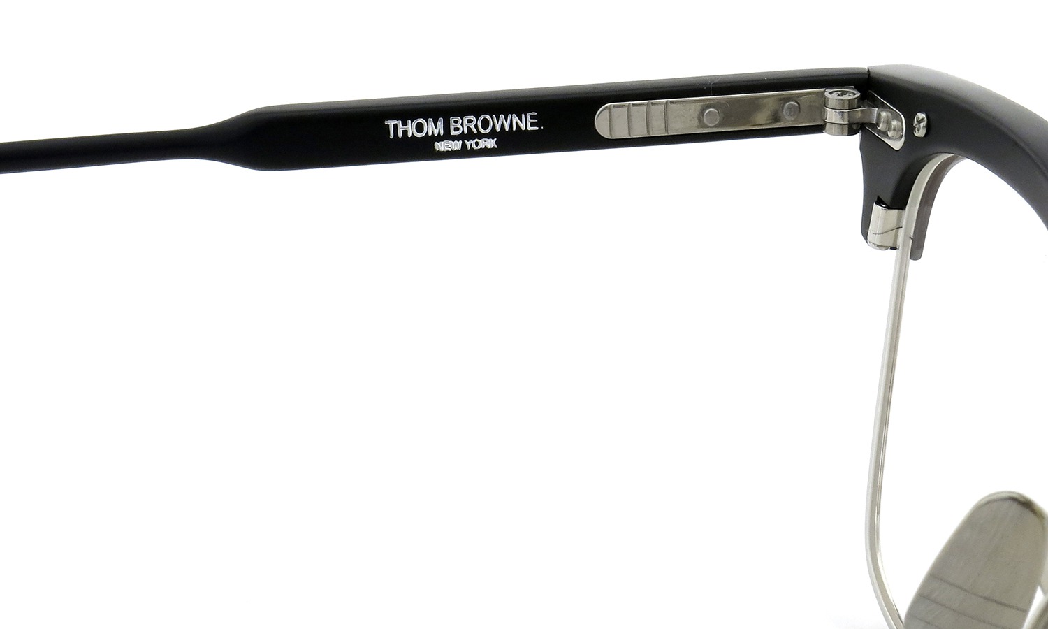 THOM BROWNE. トムブラウン 2015年秋冬 最新作メガネ TB-711-B BLK-SLV 52size