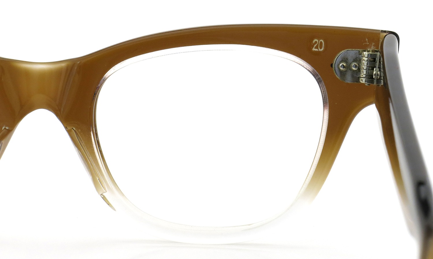 TART OPTICAL vintage 1950s COUNTDOWN BROWN FADE 44-20 (v1)