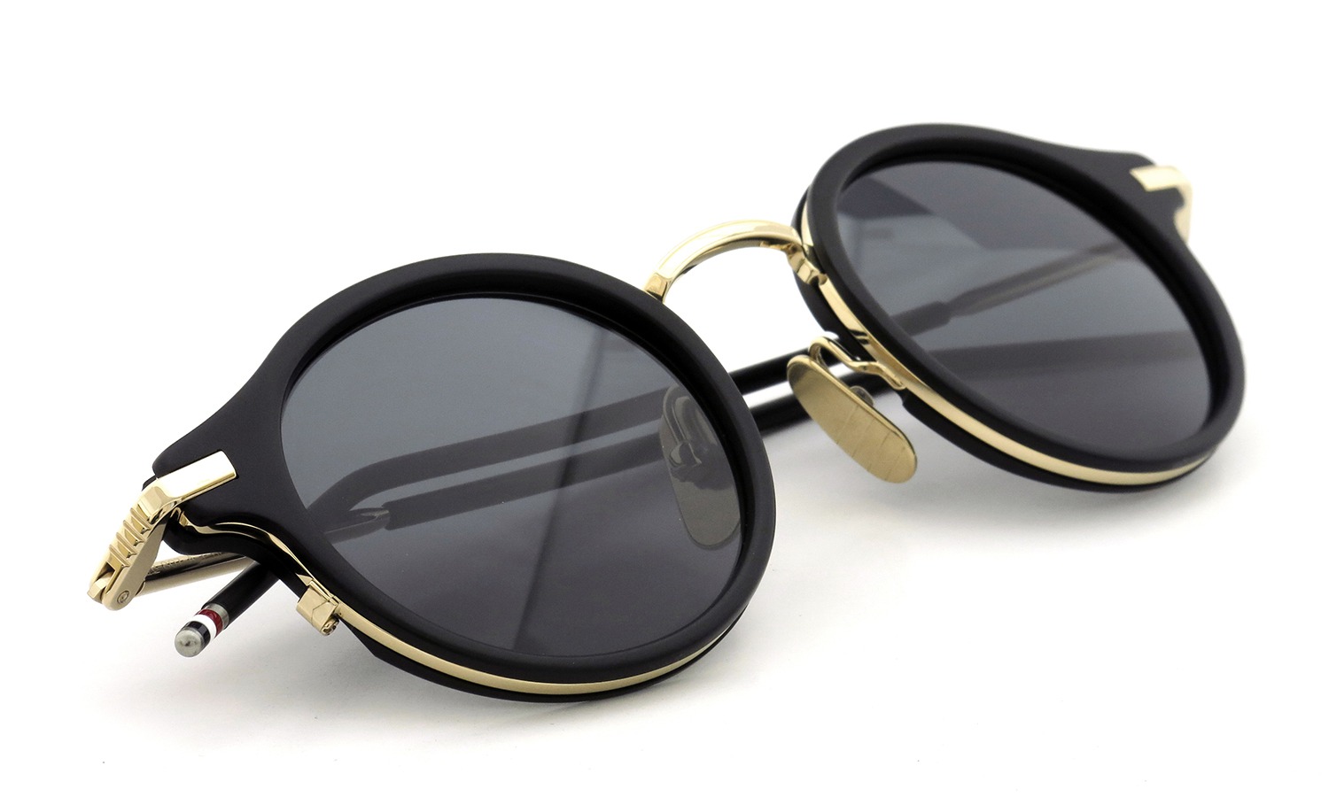 THOM BROWNE.  TB-807-A-T BLk-12kGLD 45size