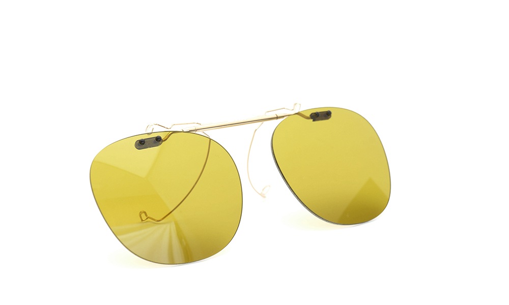 MAISON KITSUNE × OLIVER PEOPLES クリップオン付きメガネセット通販 