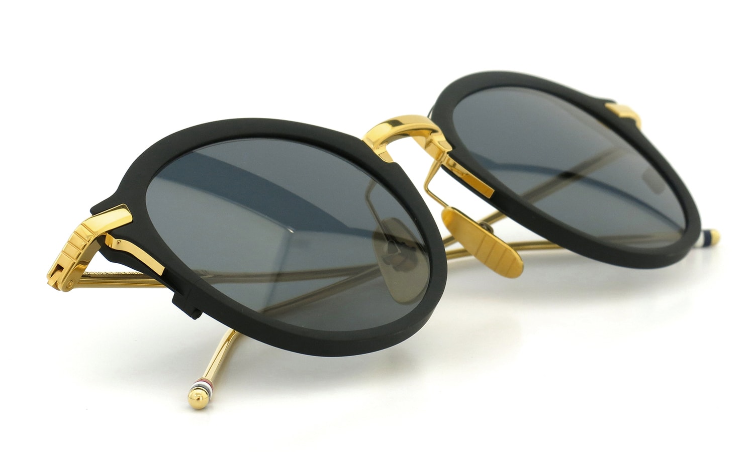 THOM BROWNE.  TB-110-A 48size BLK-GLD