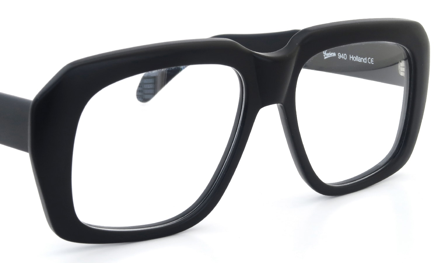 Preciosa mod.940 M-size col.21 MATTE-BLACK