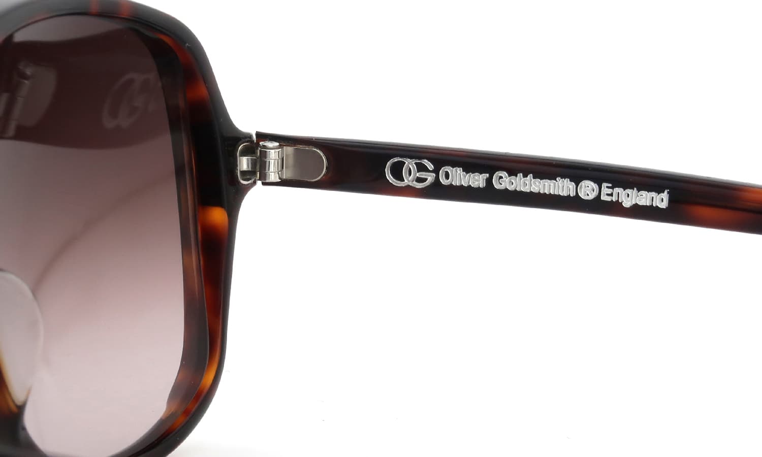 Oliver Goldsmith AMERICA(1972) Dark Tortoiseshell