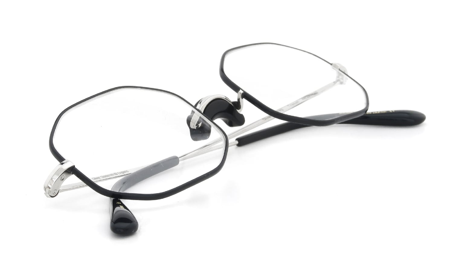 Oliver Goldsmith 海外モデル Oliver Octag with Pad Silver BK 48size