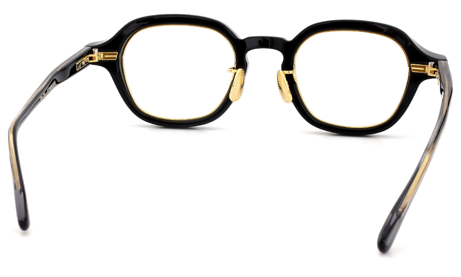 YUICHI TOYAMA:5 メガネ通販 BEACON col.01