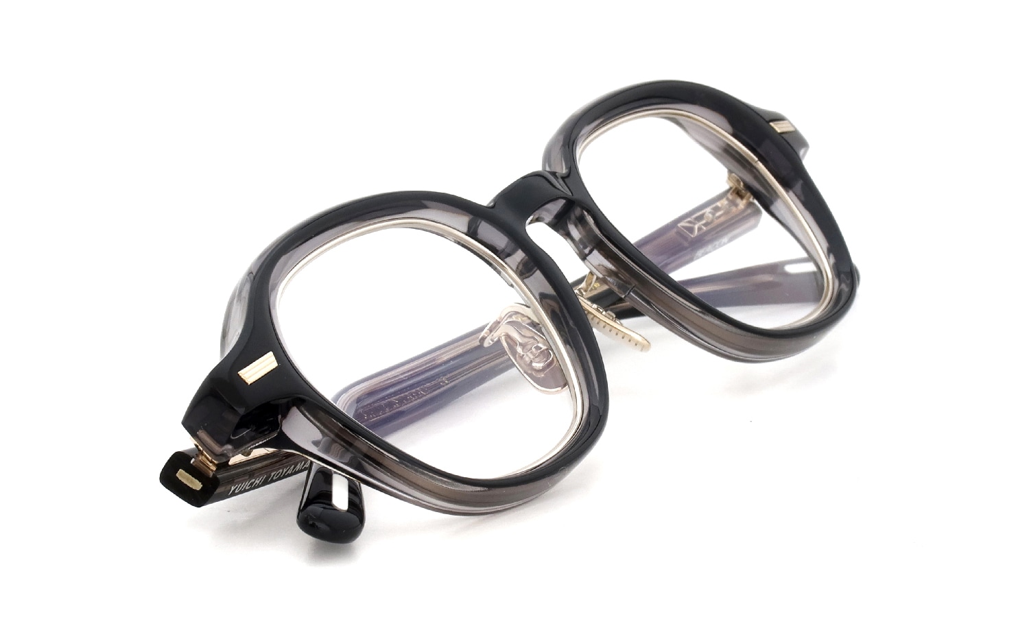 YUICHI TOYAMA:5 メガネ通販 BEACON col.02