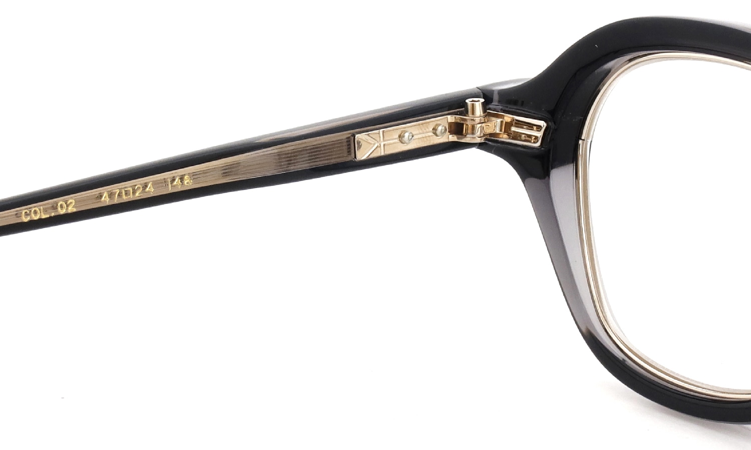 YUICHI TOYAMA:5 メガネ通販 BEACON col.02