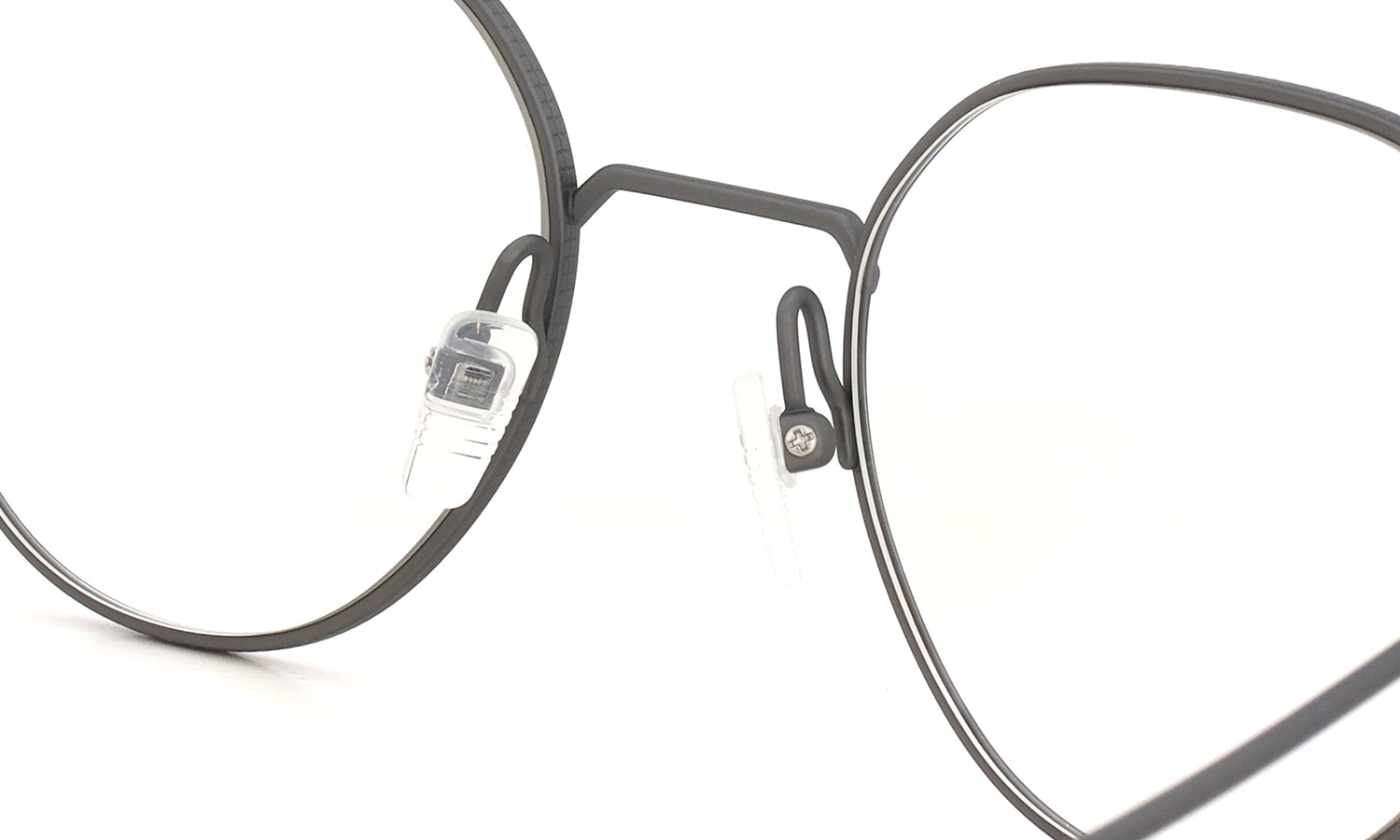 DITA Lancier メガネ LSA-117 DLX117-A-03 Gunmetal ブリッジとパット裏側からのディテール