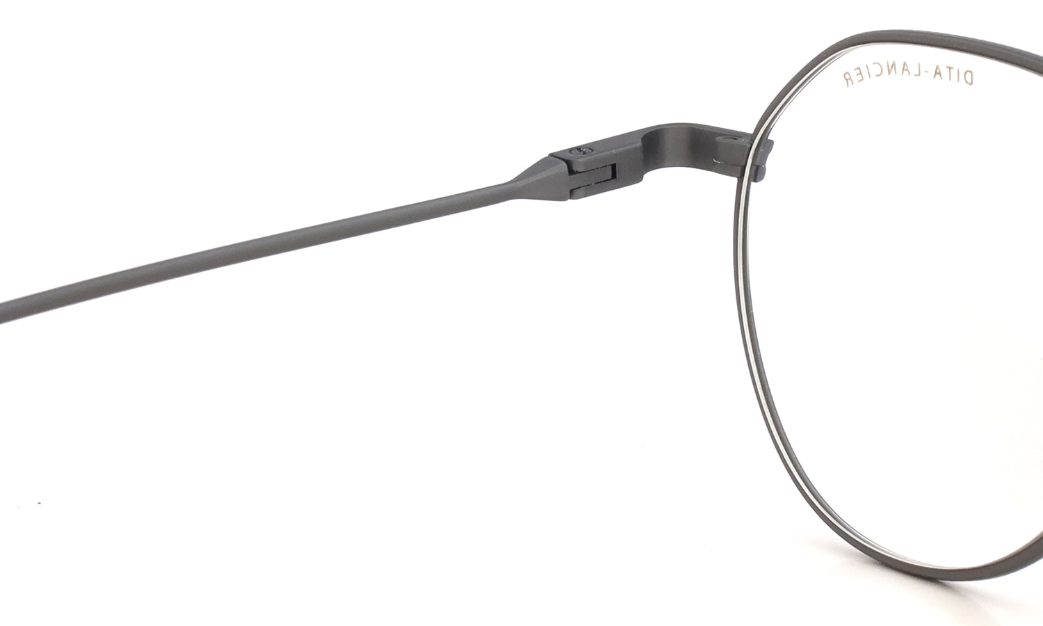 DITA Lancier メガネ LSA-117 DLX117-A-03 Gunmetal 左側ヒンジと左テンプルの裏側ディテール