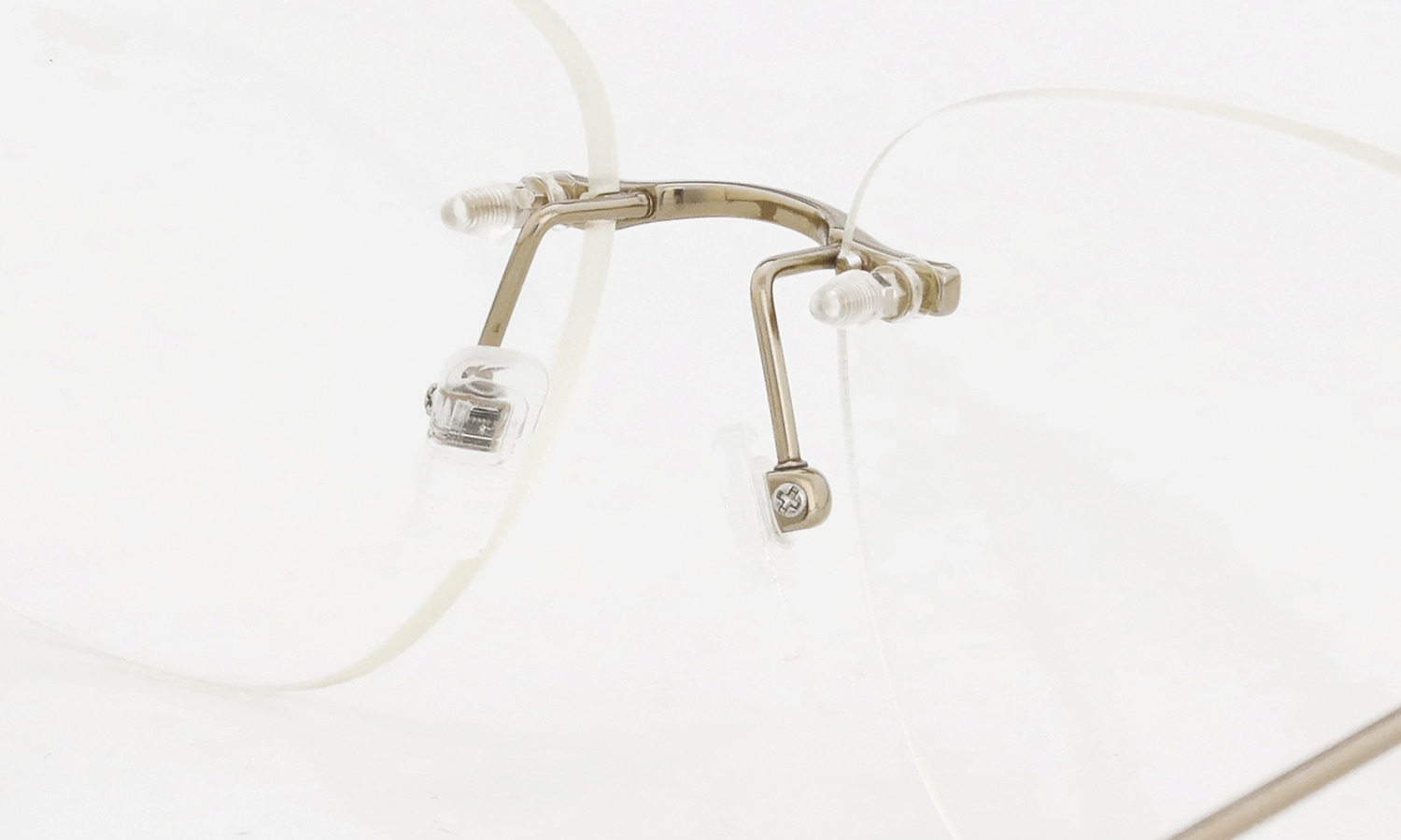 DITA Lancier 縁無しメガネ通販 LSA-130 DLX130-A-01 Gold Sand ブリッジ裏側とパットのディテール
