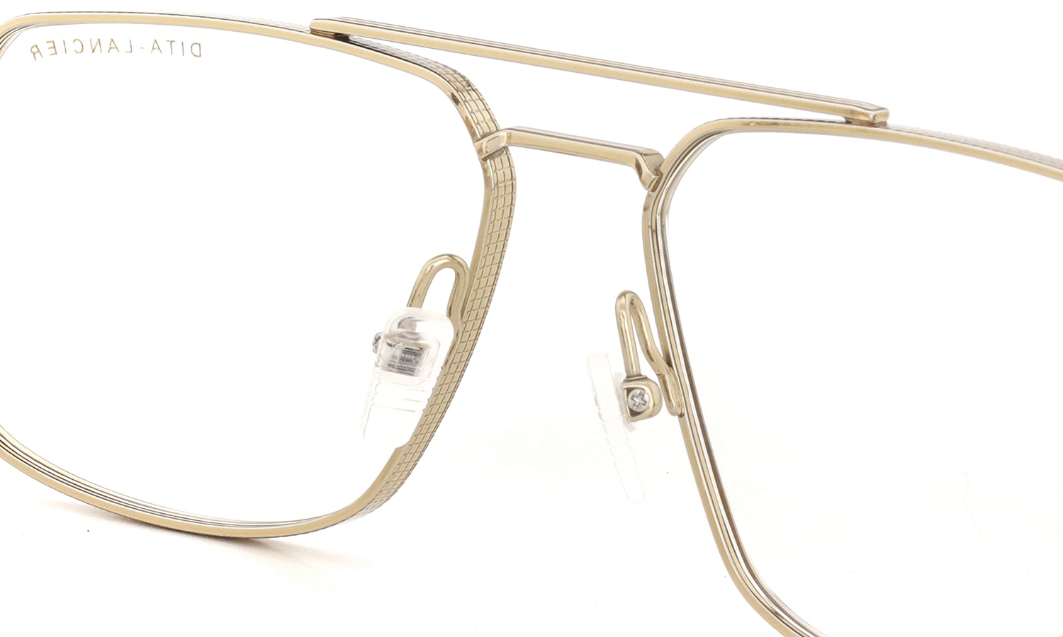 DITA Lancier メガネ LSA-151 DLX151-A-01 Gold Sand ブリッジとパット裏側からのディテール