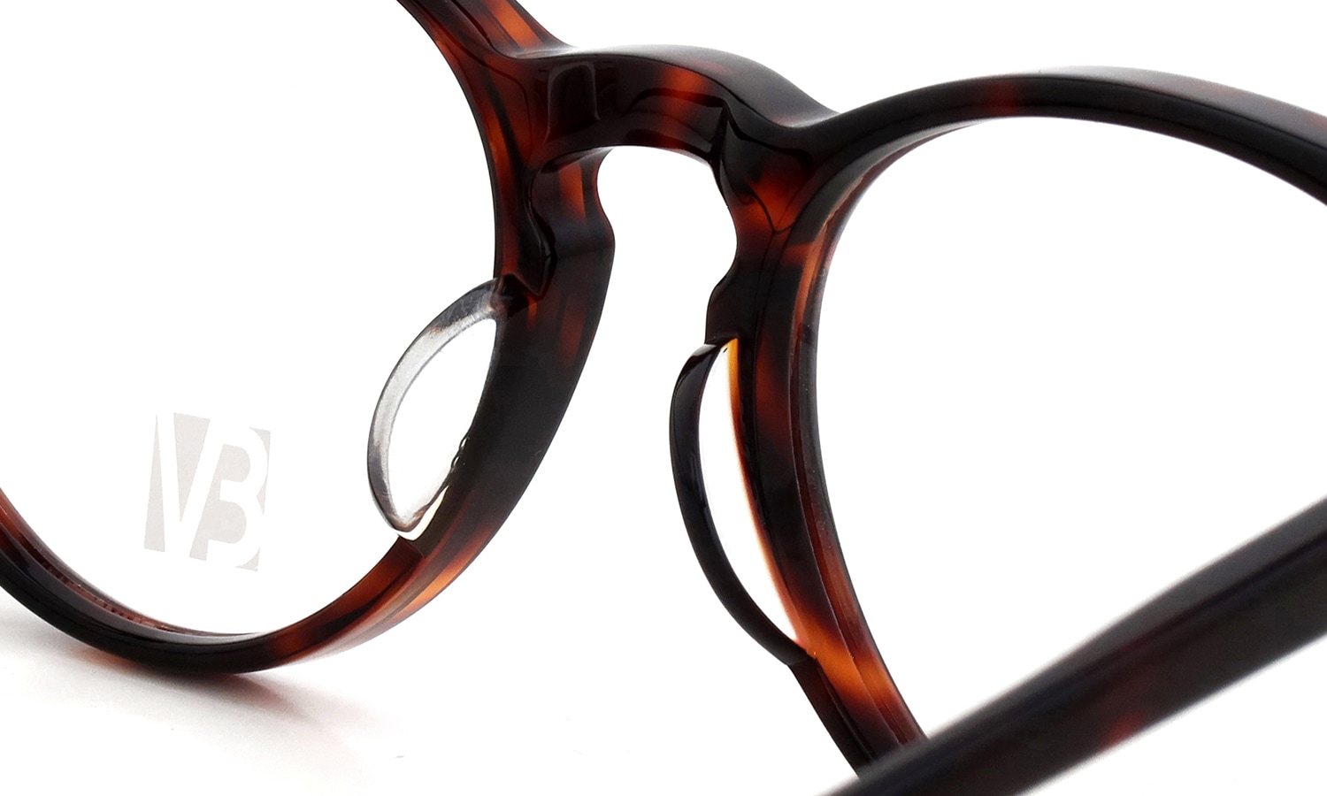EYEVAN アイヴァン復刻 HISTORIC COLLECTION メガネ AU-5003 col.BRN ブリッジ裏側とパットのディテール