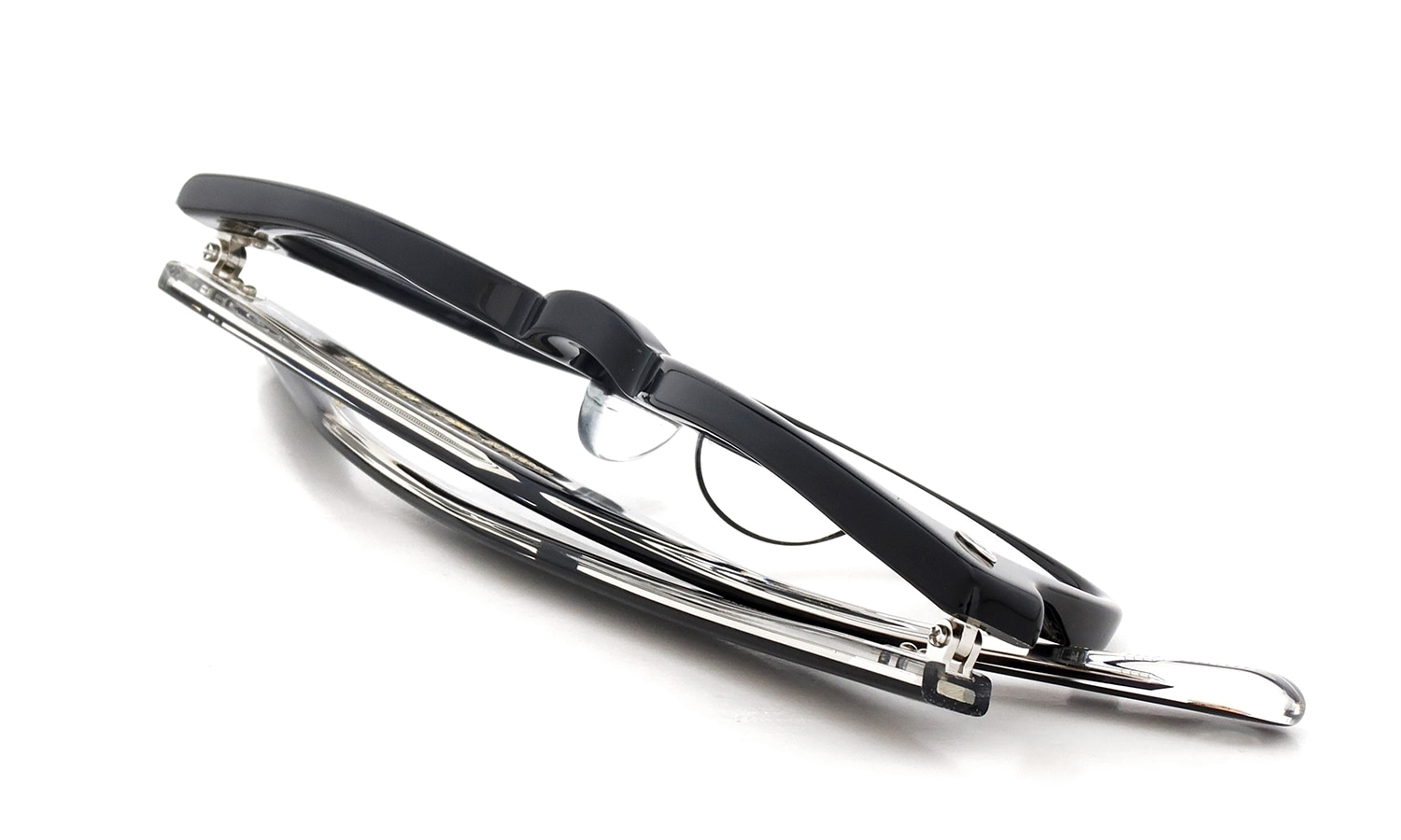 EYEVAN 定番メガネ Webb(45) col.PBK/S 折り畳んだ状態2
