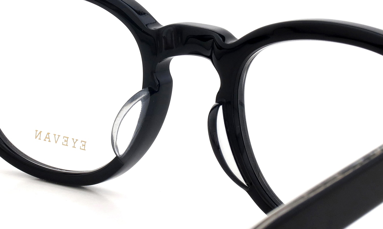 EYEVAN メガネ通販 Webb(47) col.PBK/S ブリッジ裏面とパットのディテール