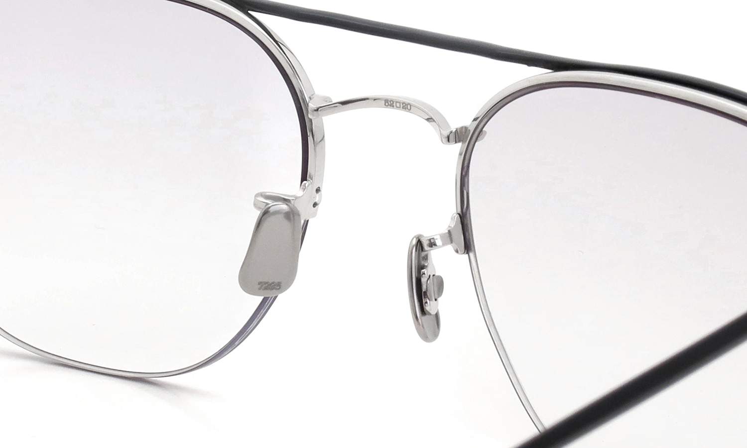 EYEVAN7285 サングラス通販 1022 C.802800 MRM GRY.GD ブリッジ裏側とパットの構成