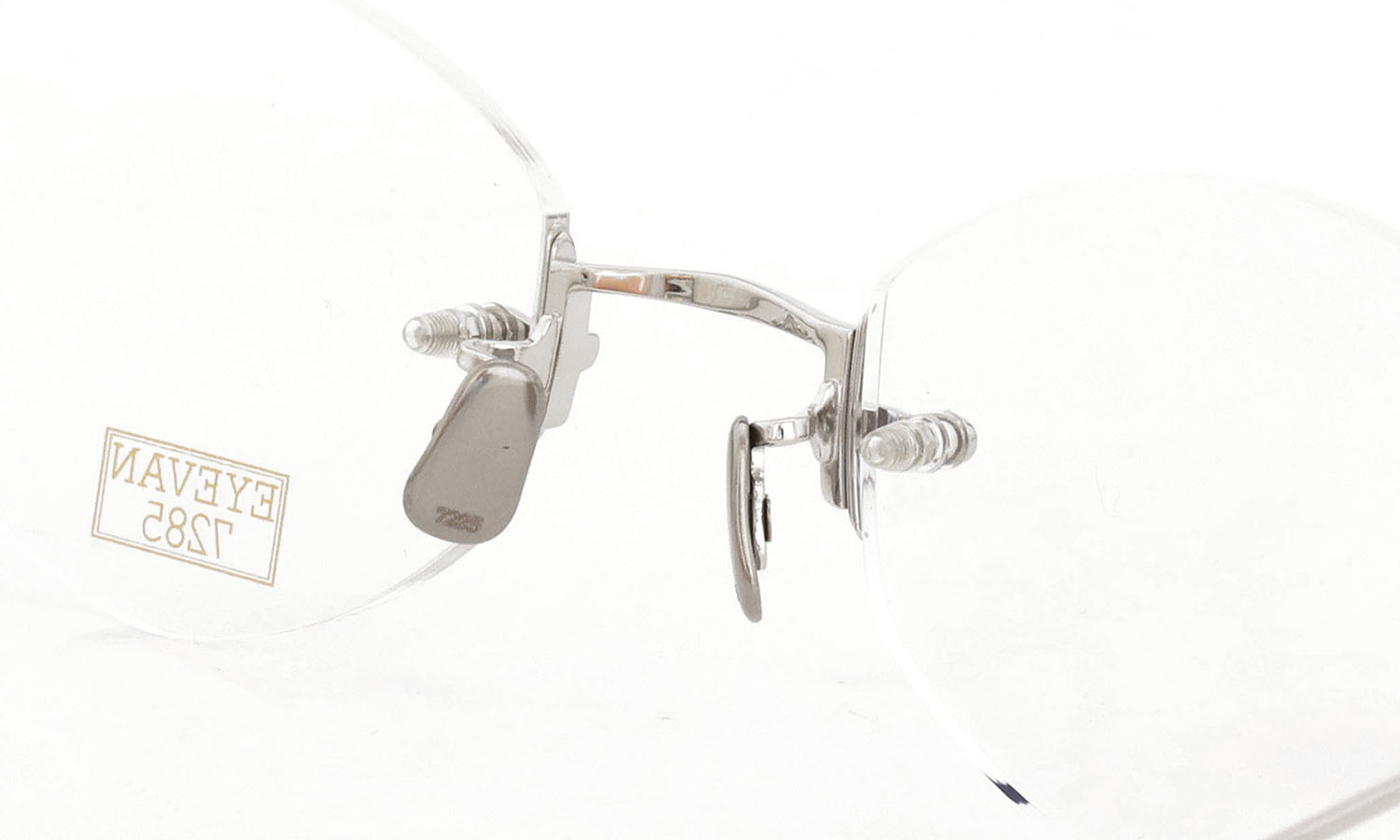 EYEVAN7285 メガネ通販 1196-1 (48) C.800 SILVER 二重のブリッジとパットのディテール