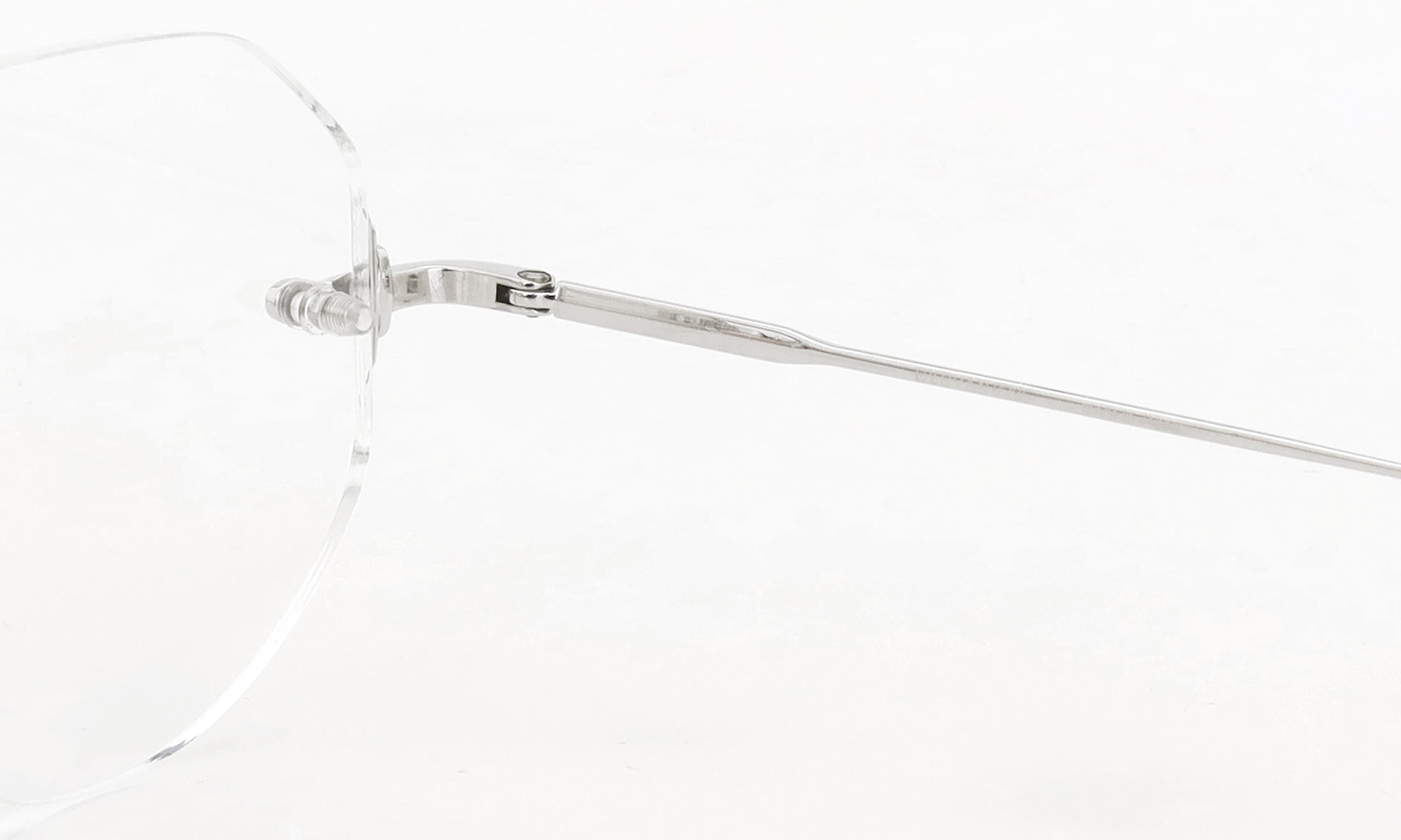EYEVAN7285 メガネ通販 1296-2(53) c.800 右側ヒンジ裏面と刻印