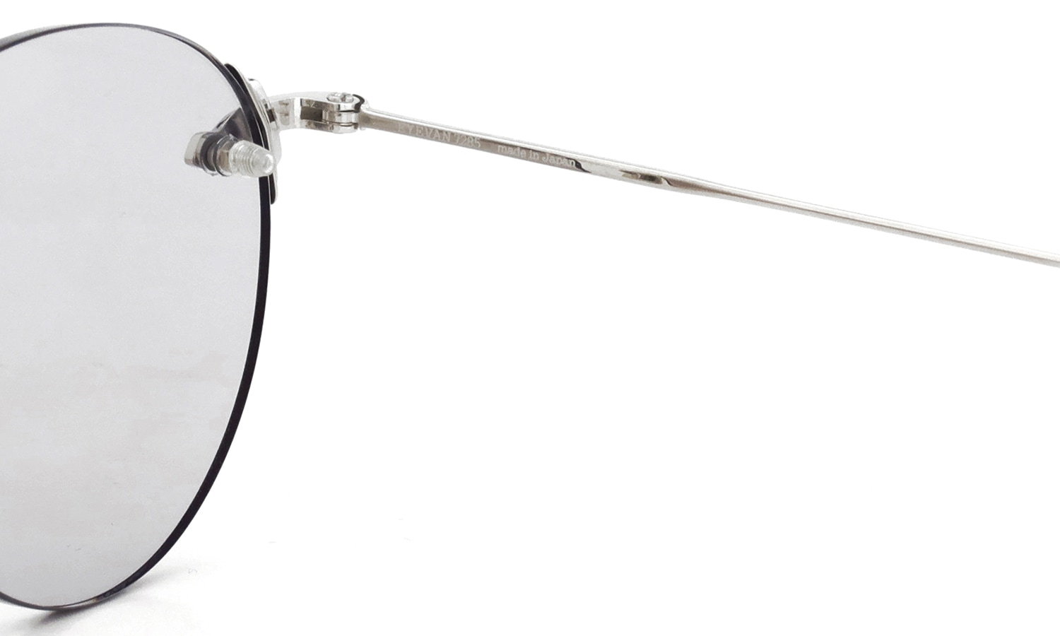 EYEVAN7285 サングラス 140(48) C.800/MRM SF.GRY35 ヒンジ裏側と右テンプルの刻印
