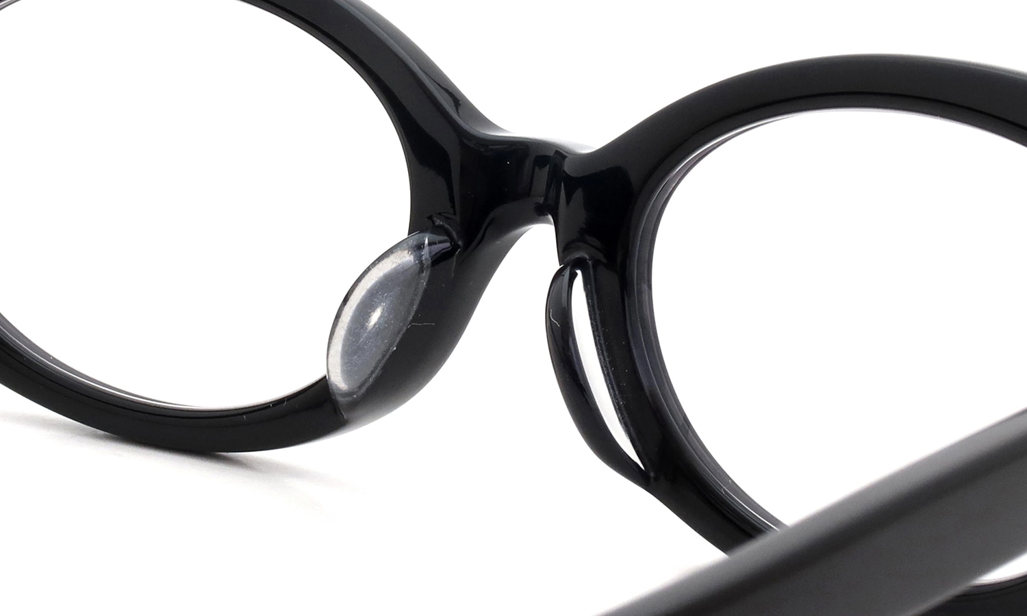 MEGANE AND ME メガネ ME051 DEVON col.BK ブリッジ裏側とパットのディテール