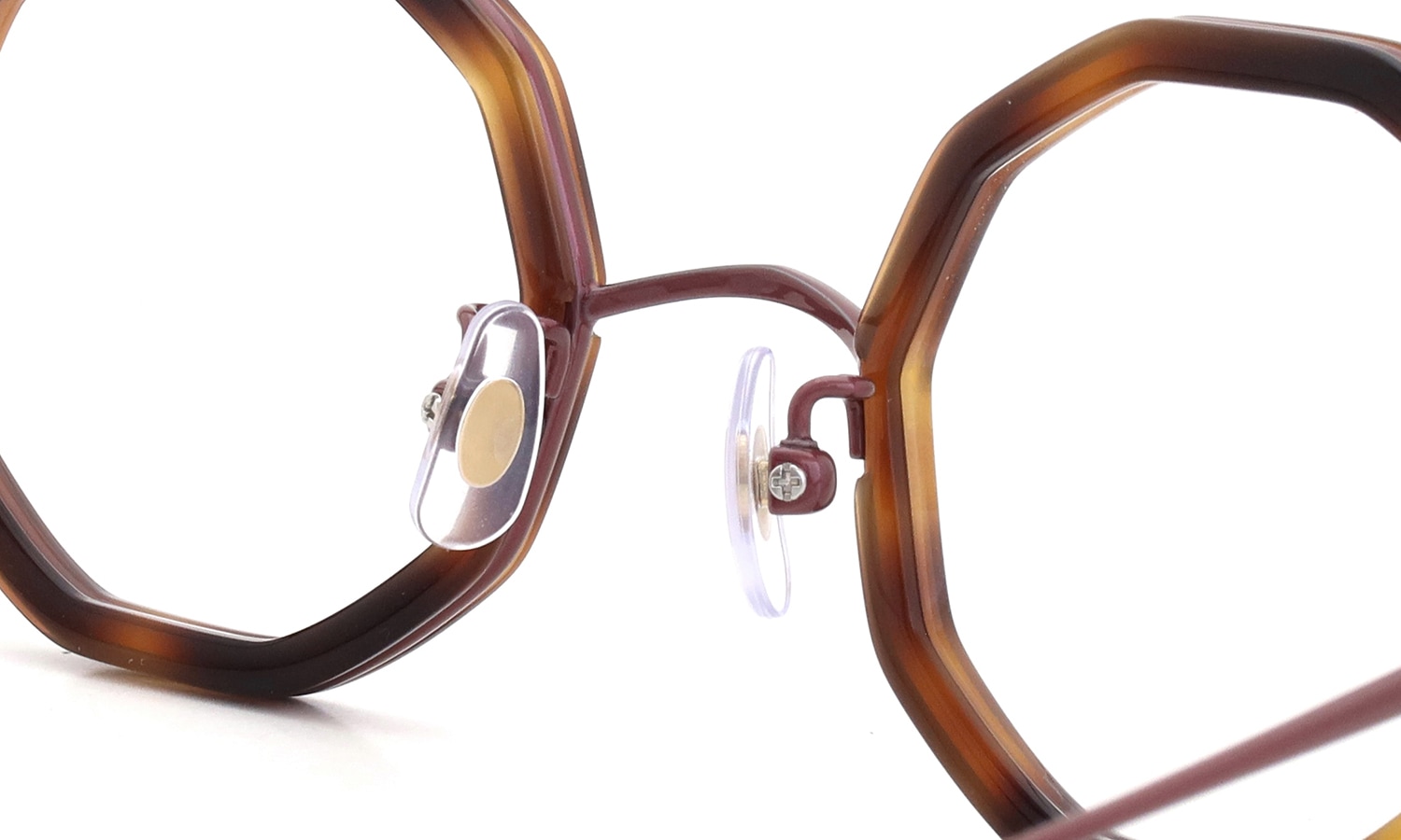 MEGANE AND ME メガネ ME053 GEO PLUS col.DB ブリッジ裏側とパットのディテール