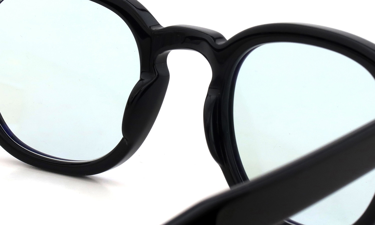 MOSCOT 紫外線調光サングラス LEMTOSH 49size(L) col.BLACK BLUE+ ブリッジの裏側と通常仕様のパットディテール