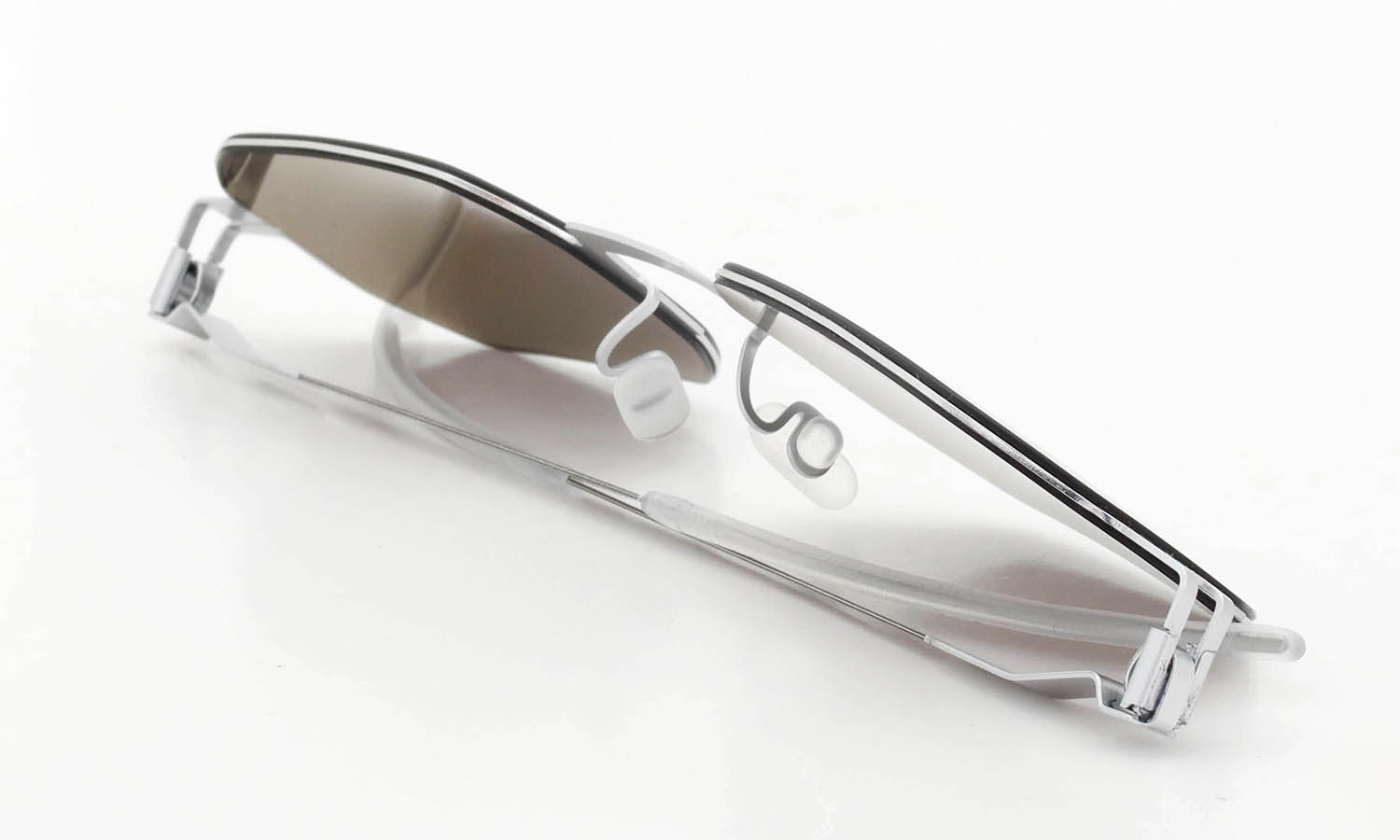 MYKITA STUDIO 15.1 サングラス通販 C922 Frozen Silver/Shiny Silver Brown Flash