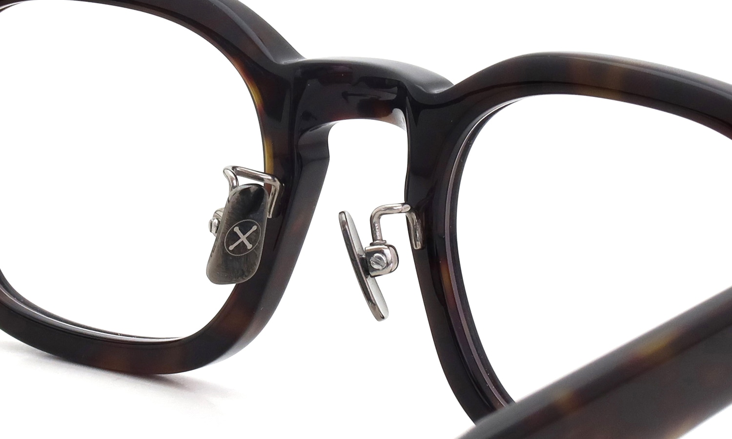 PETER AND MAY ピーターアンドメイ メガネ通販 HERO46 col.DS ブリッジとパットの仕様