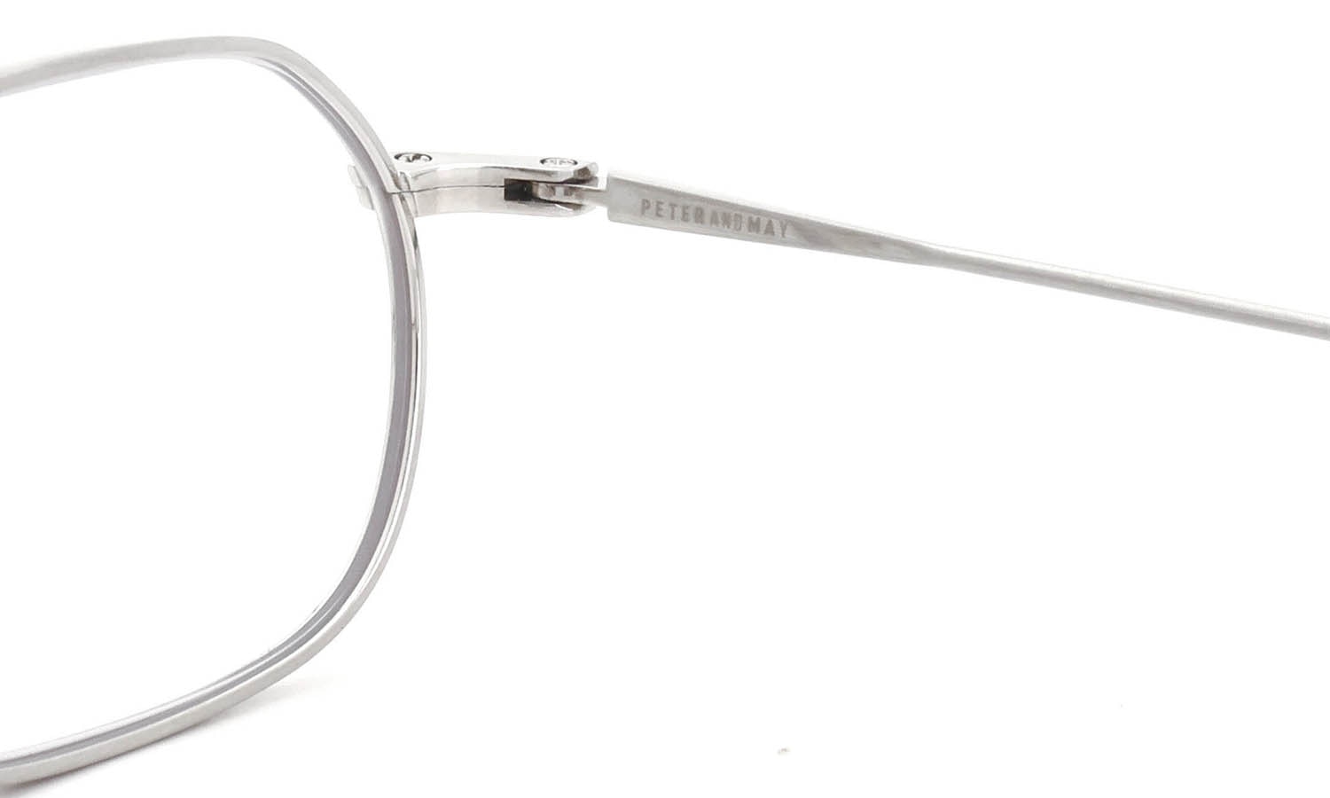 PETER AND MAY ピーターアンドメイ 伊達メガネ通販 TT11 AKIRA col.BRUSHED SILVER 右側ヒンジの裏側とテンプル刻印