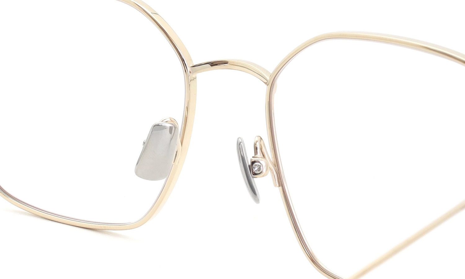 PETER AND MAY ピーターアンドメイ 伊達メガネ TT6 MONDAY col.GOLD ブリッジ裏とパットのディテール
