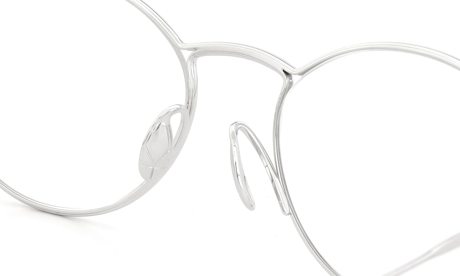YUICHI TOYAMA. メガネ通販 U-183 Ivy col.02 Silver ブリッジ裏とパットのディテール