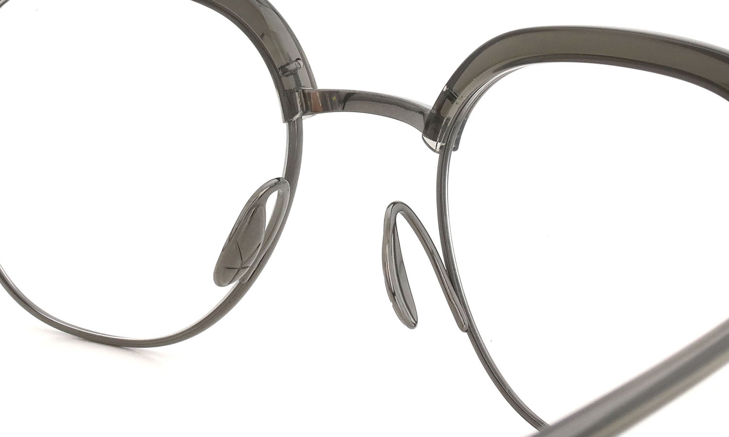 YUICHI TOYAMA. メガネ通販 U-184 DUD col.04 Olive drab /Metal gray ブリッジ裏とパットのディテール