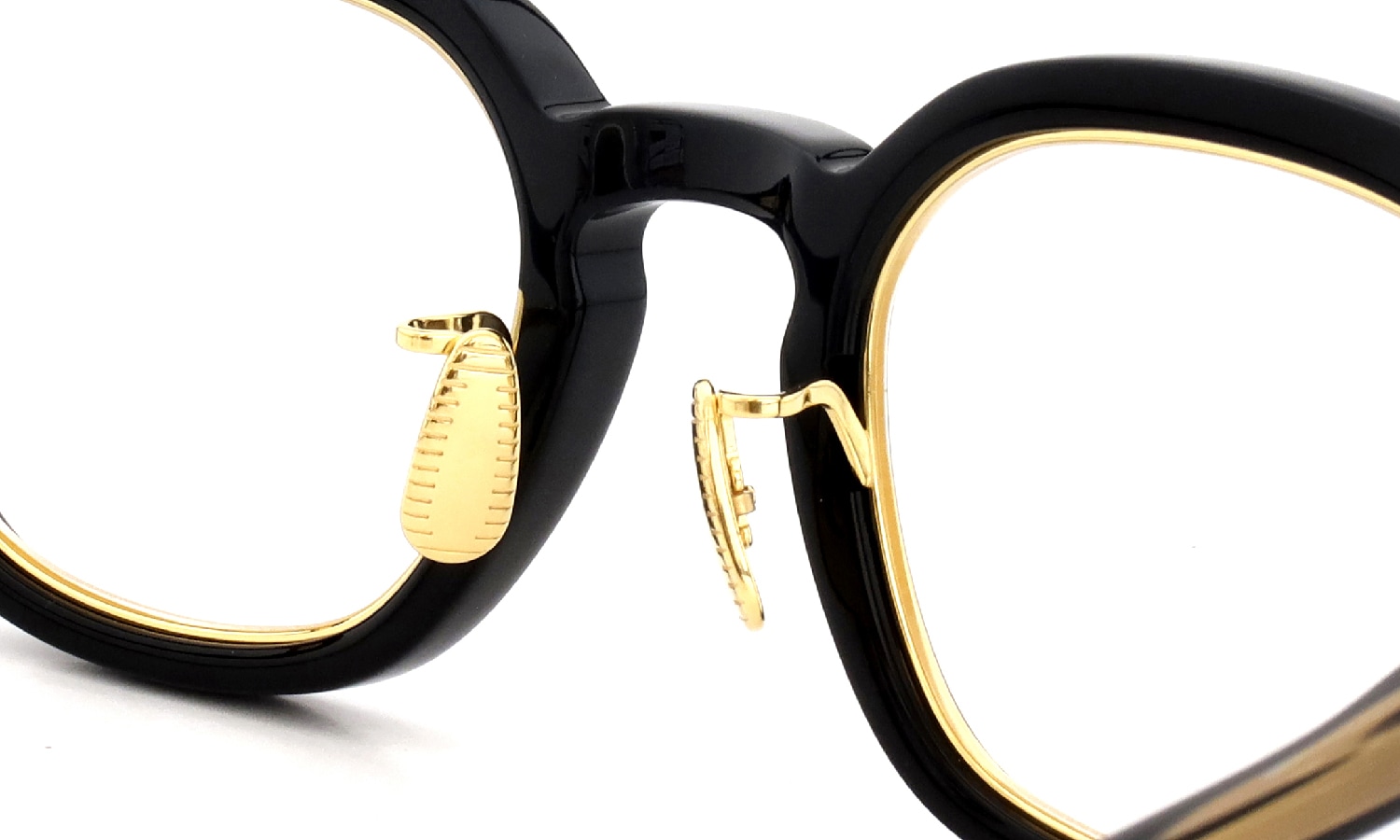 YUICHI TOYAMA:5 メガネ通販 BEACON col.01