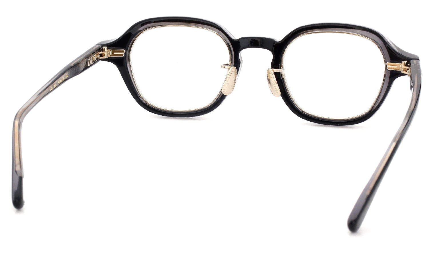 YUICHI TOYAMA:5 メガネ通販 BEACON col.02