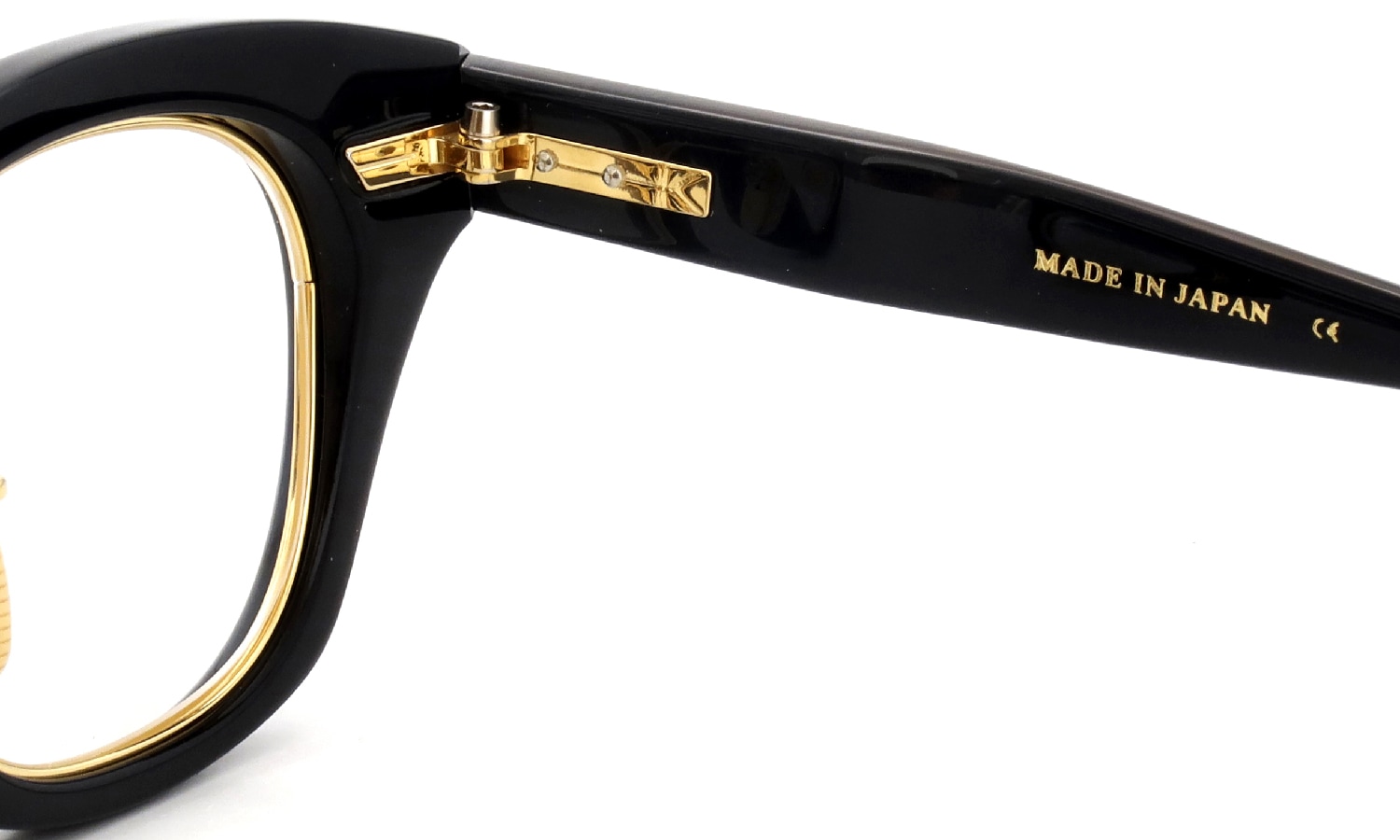 YUICHI TOYAMA:5 メガネ通販 DIABLO col.01