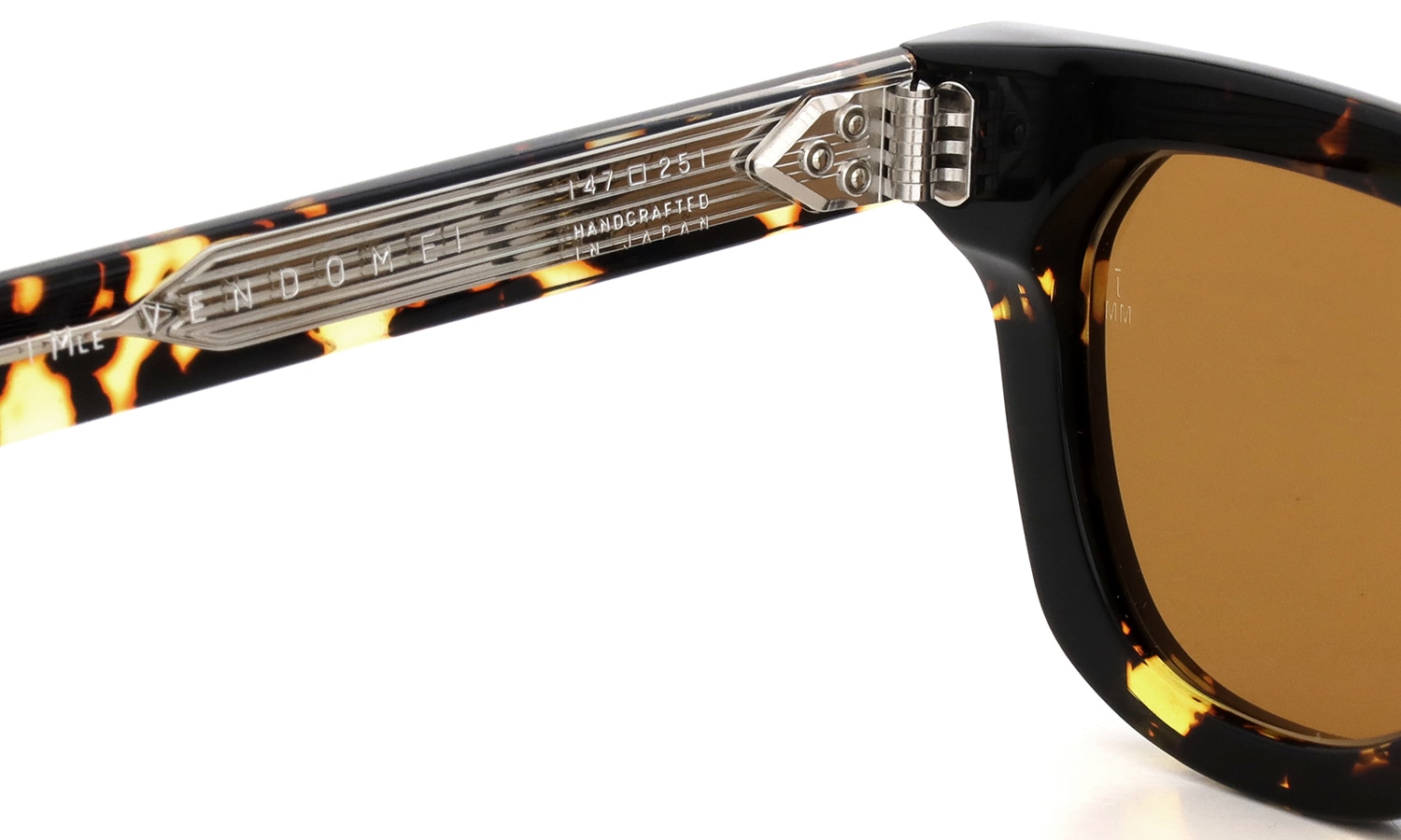 JACQUESMARIEMAGE サングラス VENDOME col.Tokyo /Orange 左側ヒンジと左テンプルの裏側