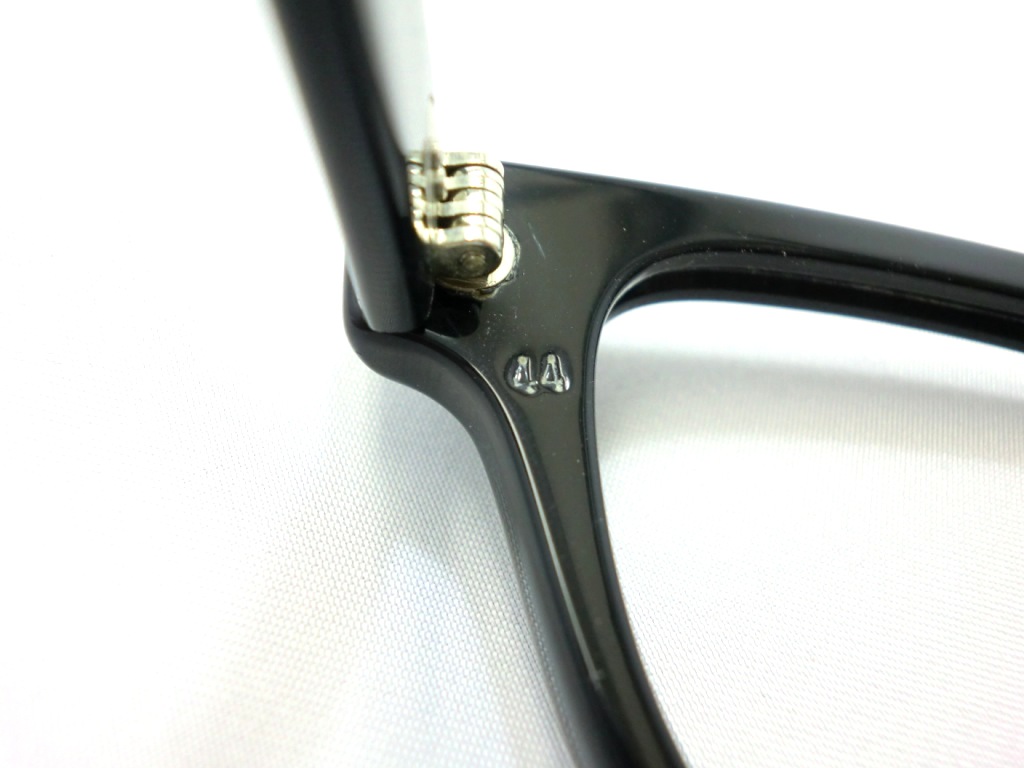 画像: TART Optical 推定1950年代 ヴィンテージメガネ