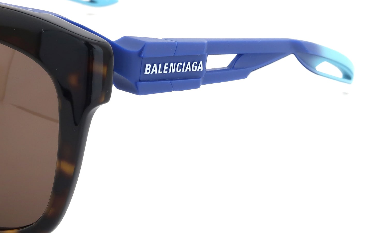 BALENCIAGA Hybrid-D-Frame BB0025SA col.002