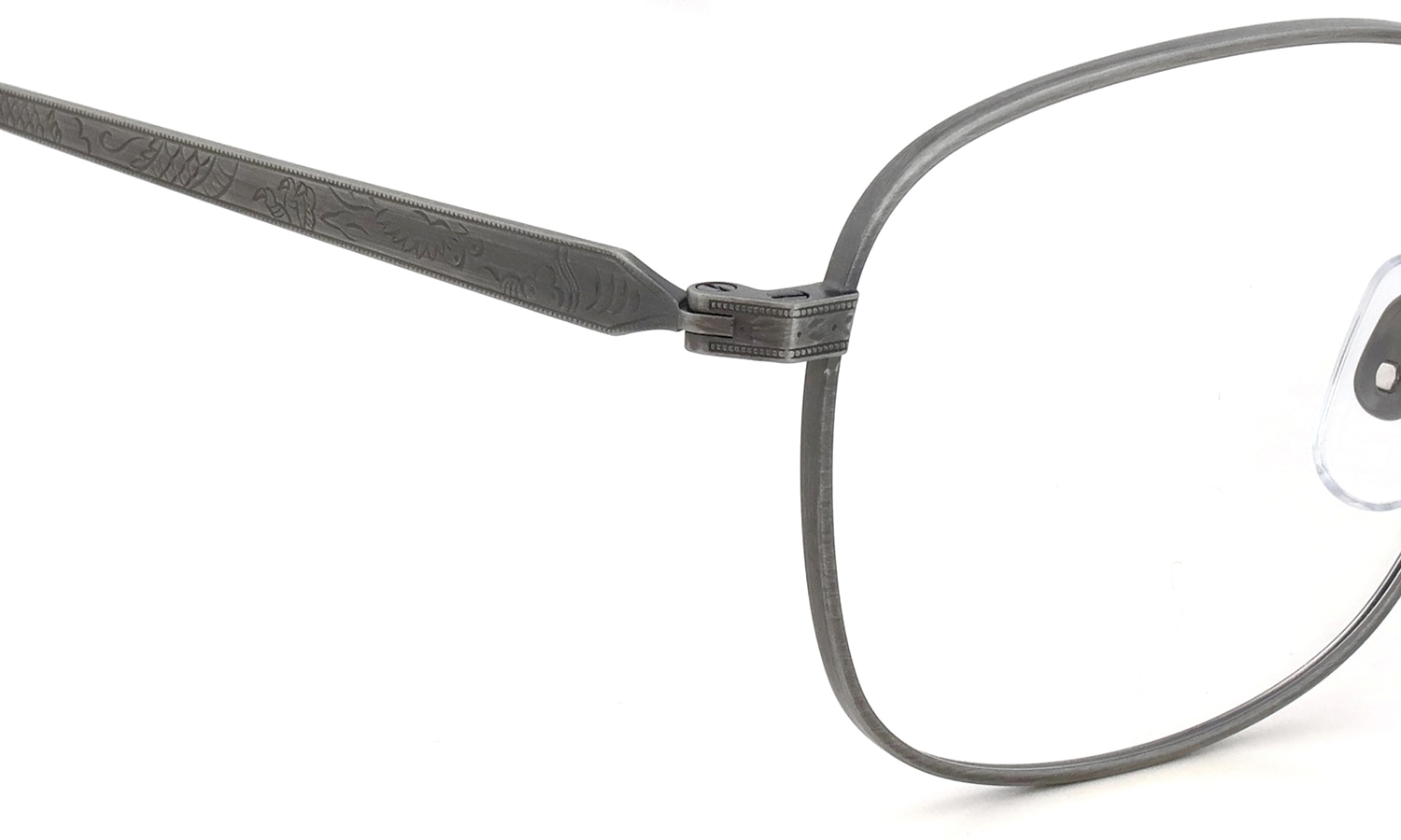 EYEVAN アイヴァン復刻 HISTORIC COLLECTION メガネ DD-21 col.ATP 46□21 ヒンジ表側ディテール