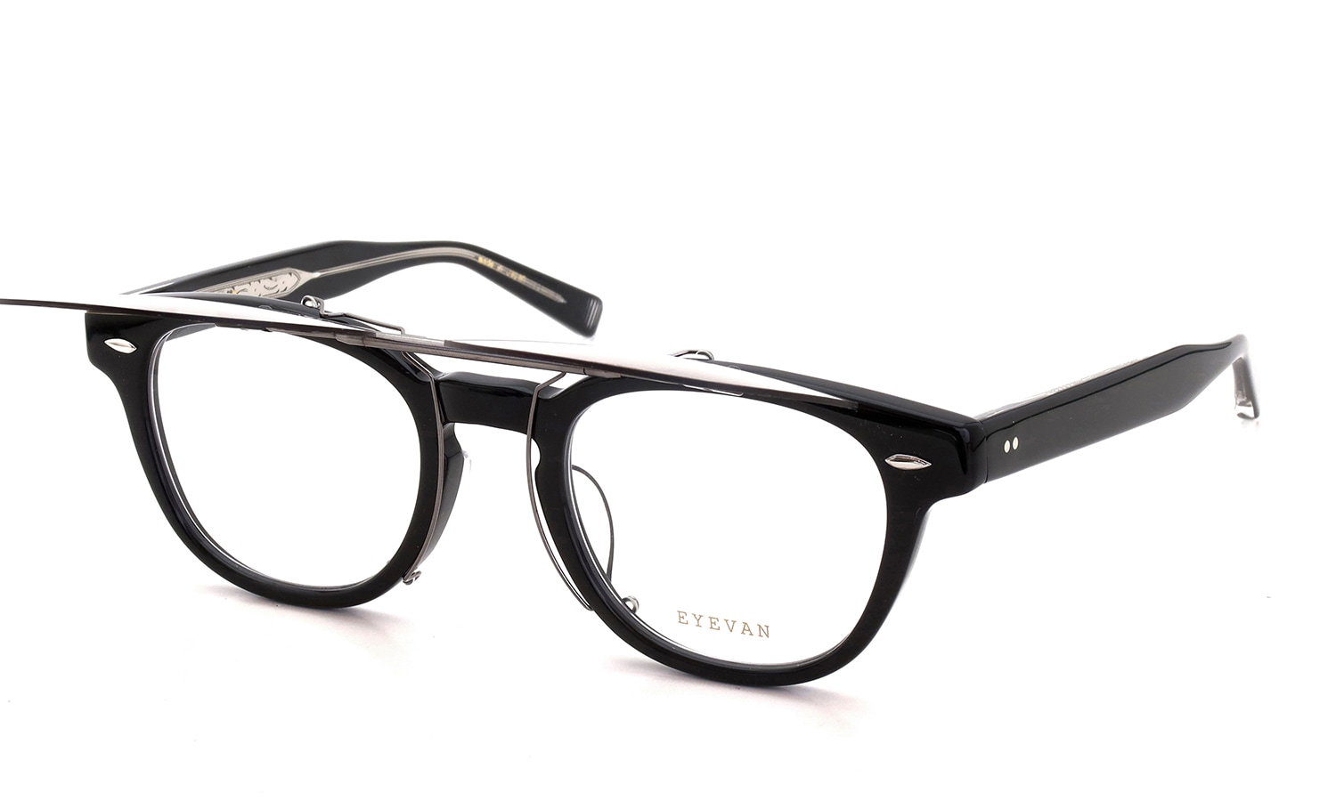 EYEVAN Webb専用 クリップオンサングラス LB ライトブラウン 濃度：67% 二段階跳ね上げた状態