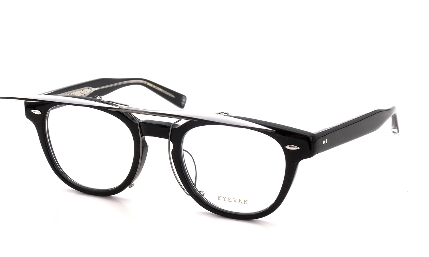 EYEVAN Webb専用 クリップオンサングラス LB ミドルブラウン 濃度：77.3% 二段階跳ね上げた状態