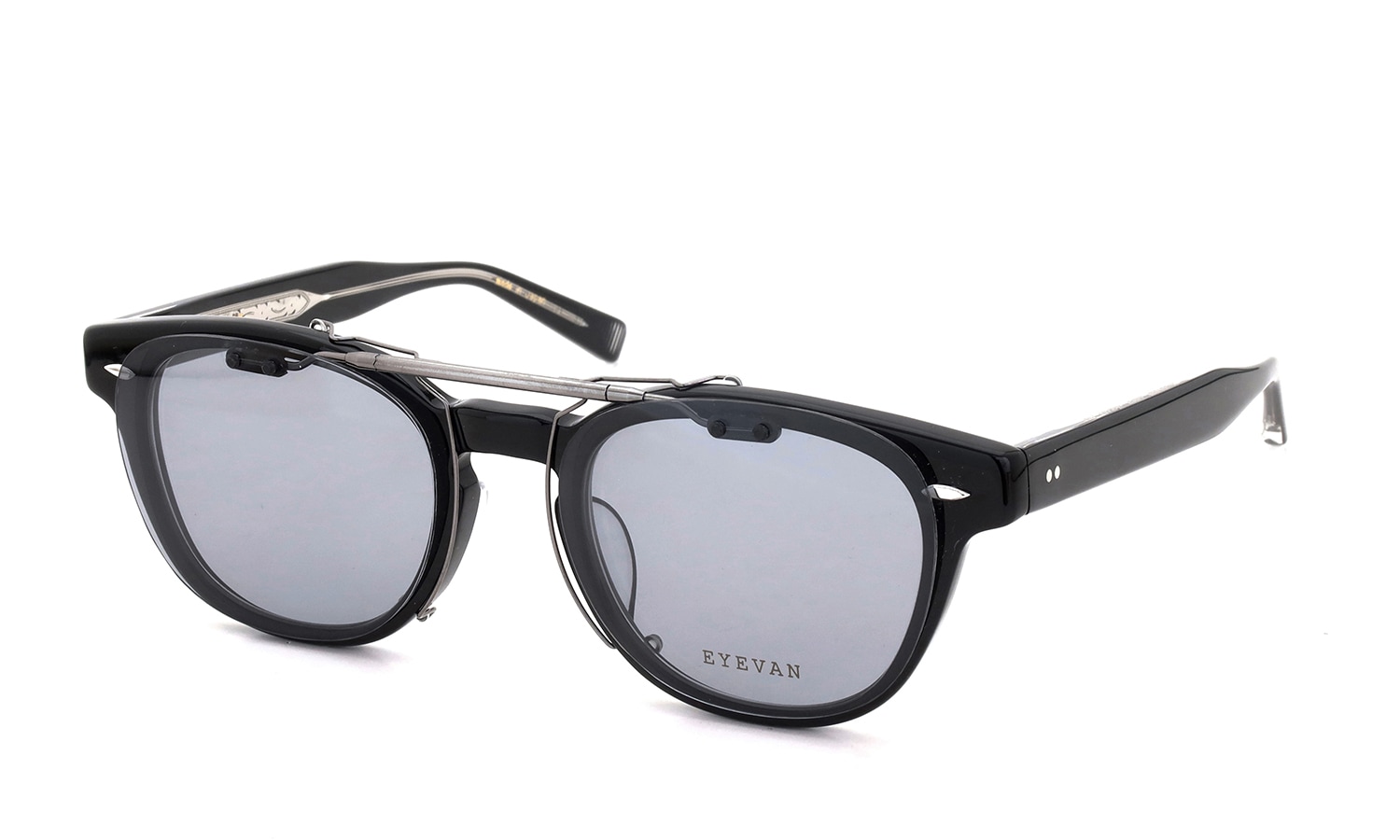 EYEVAN Webb専用 クリップオンサングラス LG ライトグレー 濃度：66.1% 閉じた状態