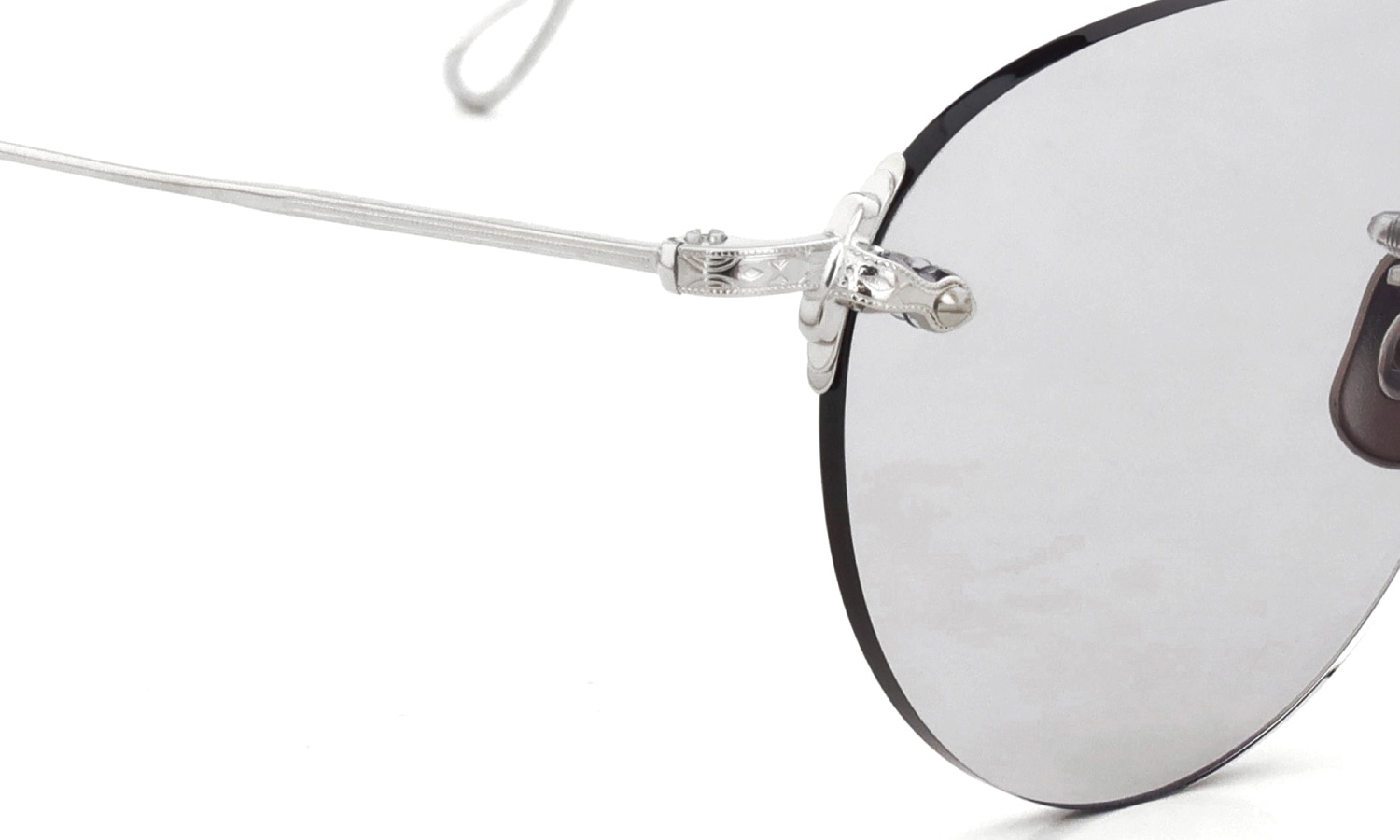 EYEVAN7285 サングラス 140(48) C.800/MRM SF.GRY35 ヒンジのディテール