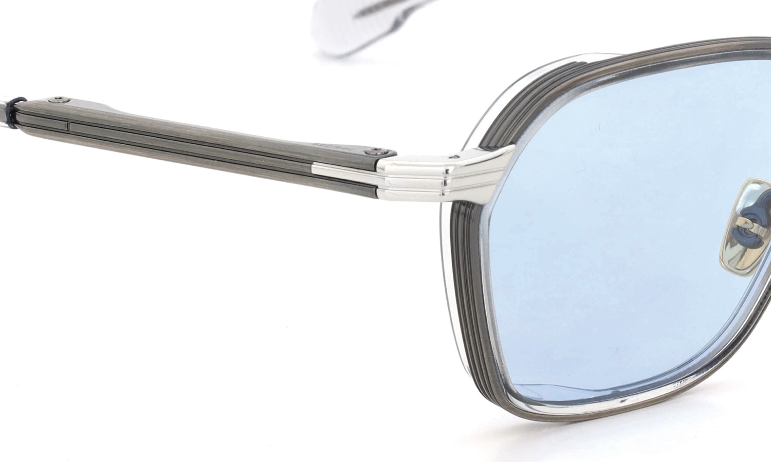 JACQUESMARIEMAGE サングラス BECKETT col.Antique Silver /Serene Blue ヒンジ表側ディテール