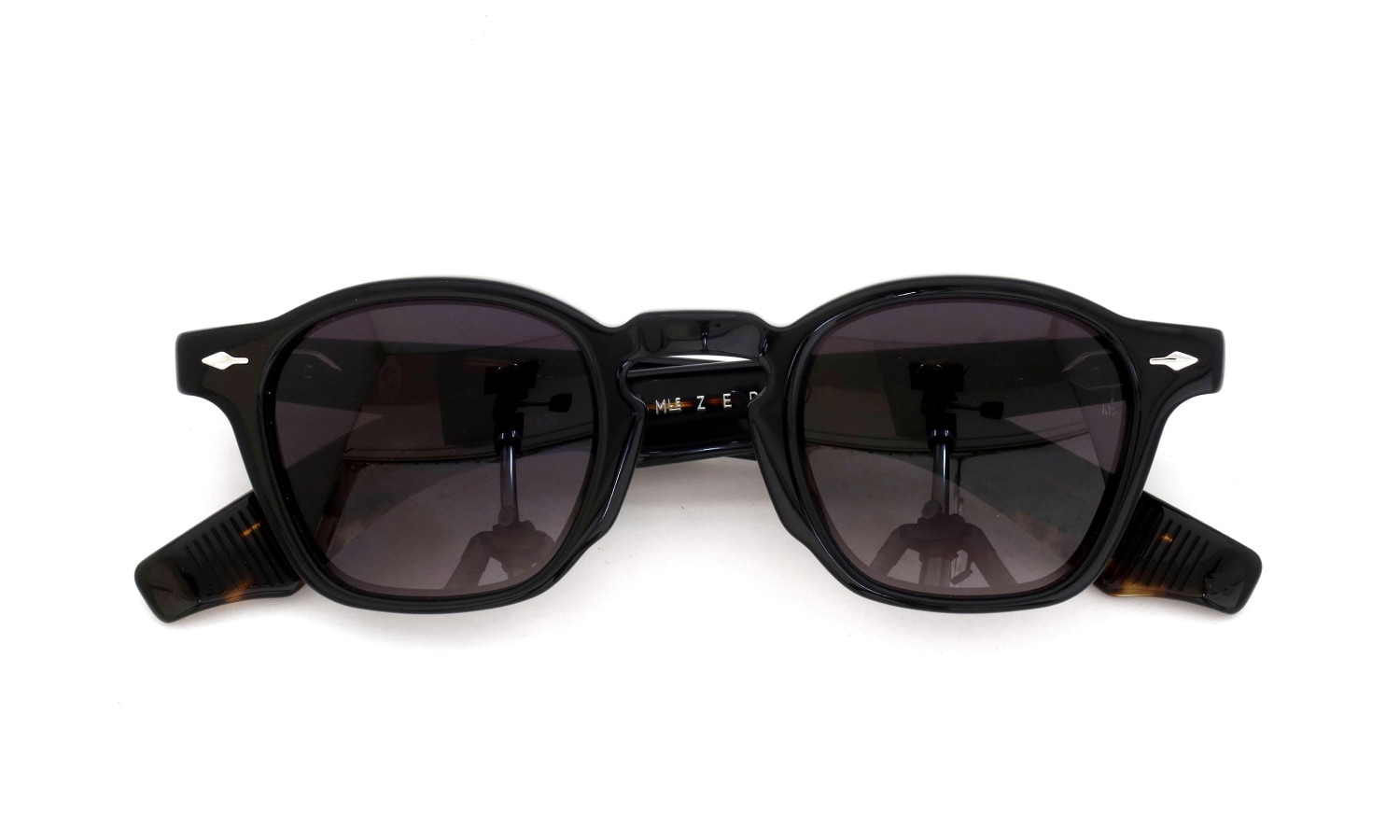 JACQUESMARIEMAGE サングラス通販 ZEPHIRIN44 col.Noir-11 /Jet Gradient JMMZP-11A 折りたたみ正面